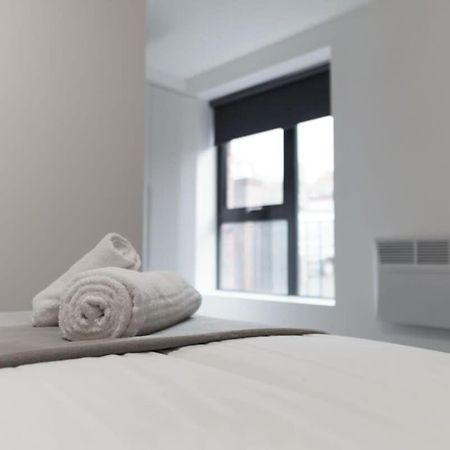 Lovely 1 Bed Apartment In Liverpool Centre Bagian luar foto